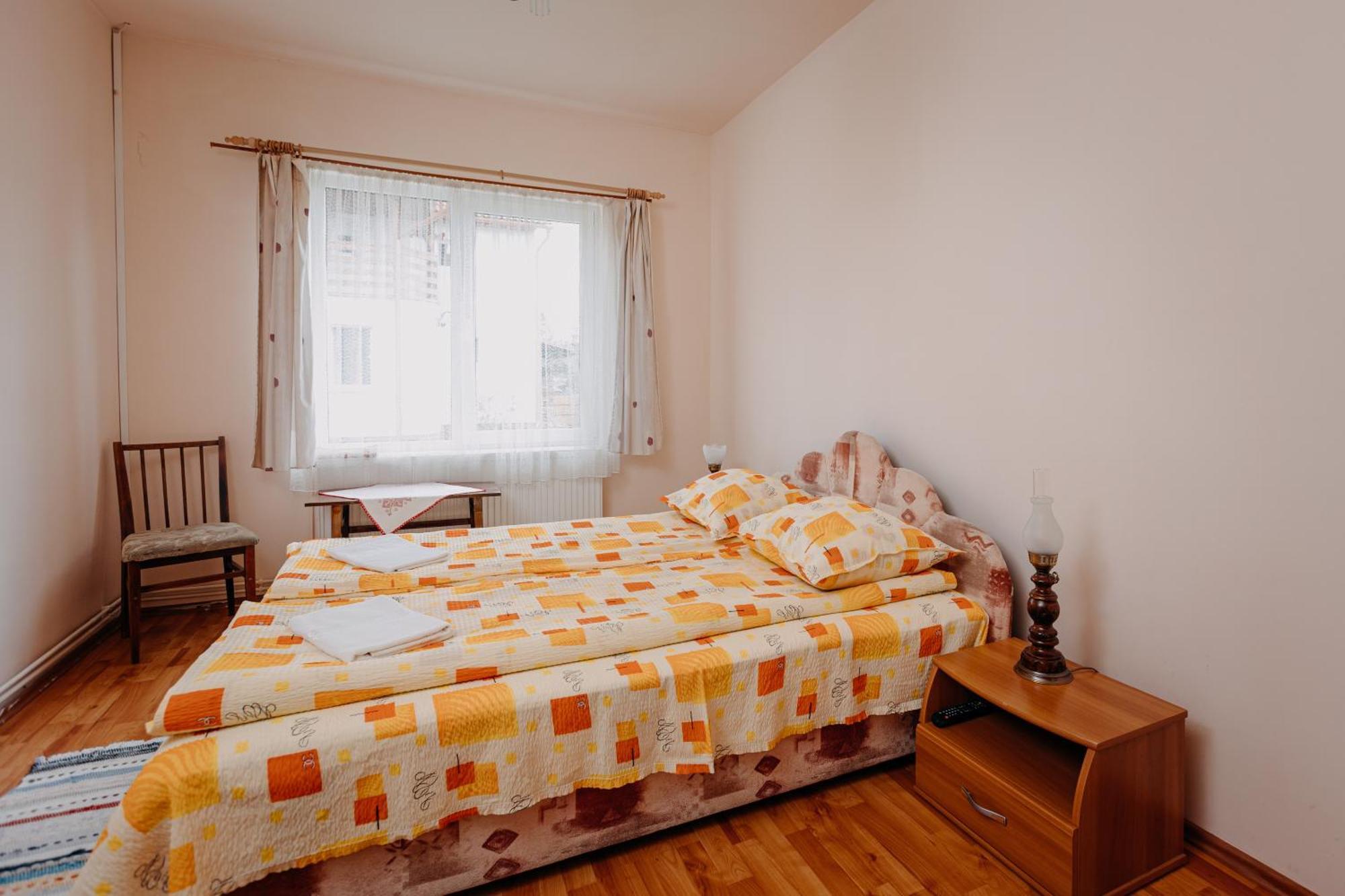 Kaffai Panzio Bed and Breakfast Izvoru Mureşului Esterno foto